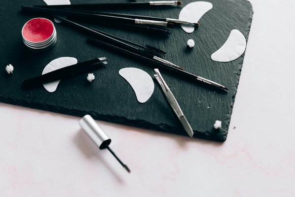 Découvrez les 5 secrets pour une soirée de jeux en famille mémorable et des liens familiaux renforcés !